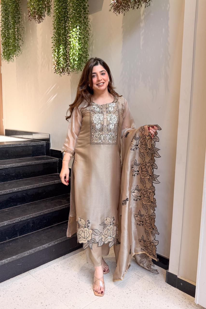 Noor Embroidered Cutwork Suit Set