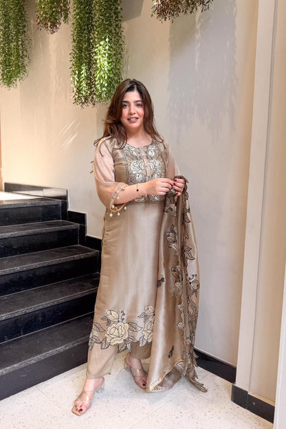 Noor Embroidered Cutwork Suit Set