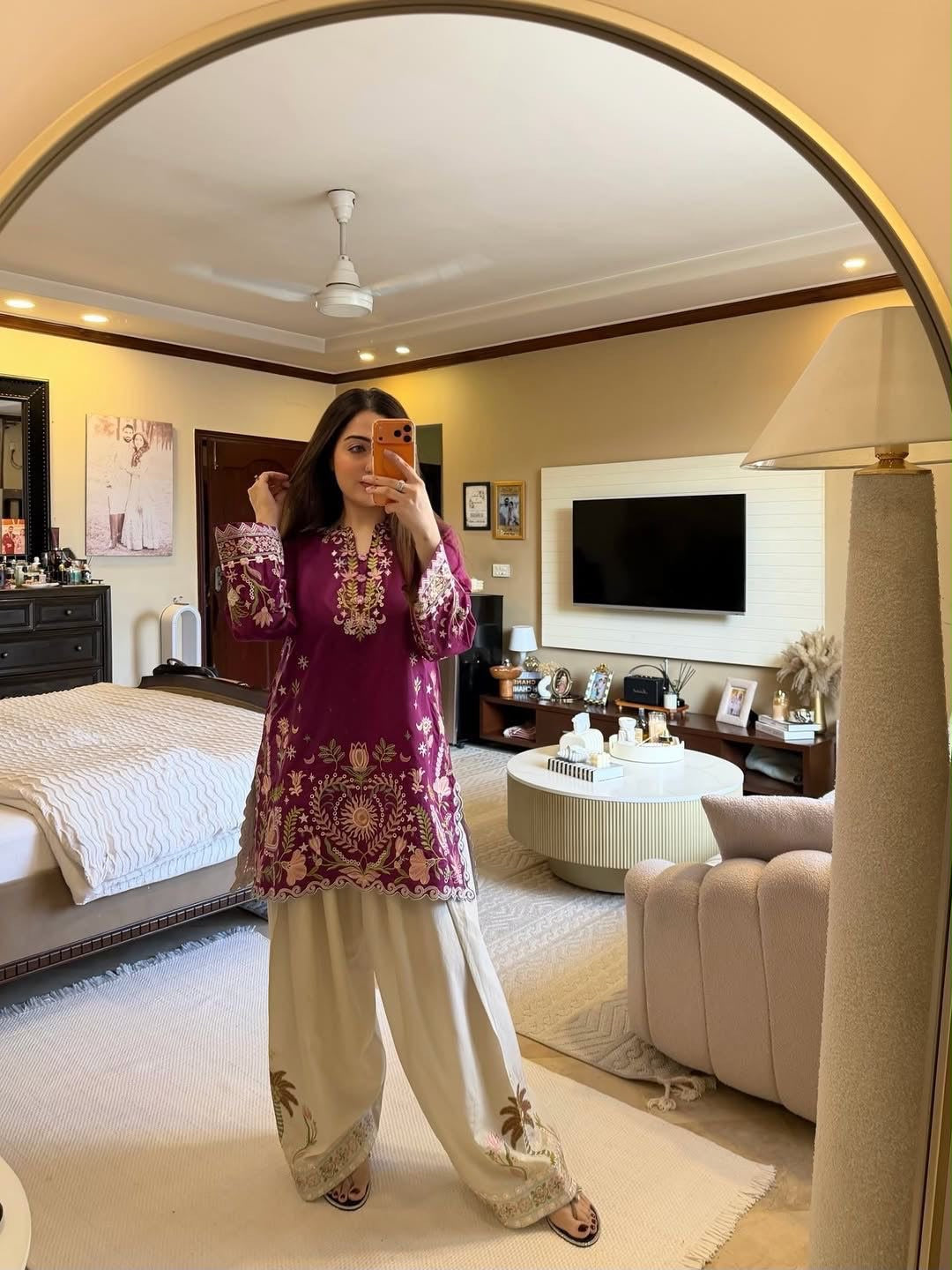 Ruhani Bloom Kurta Set