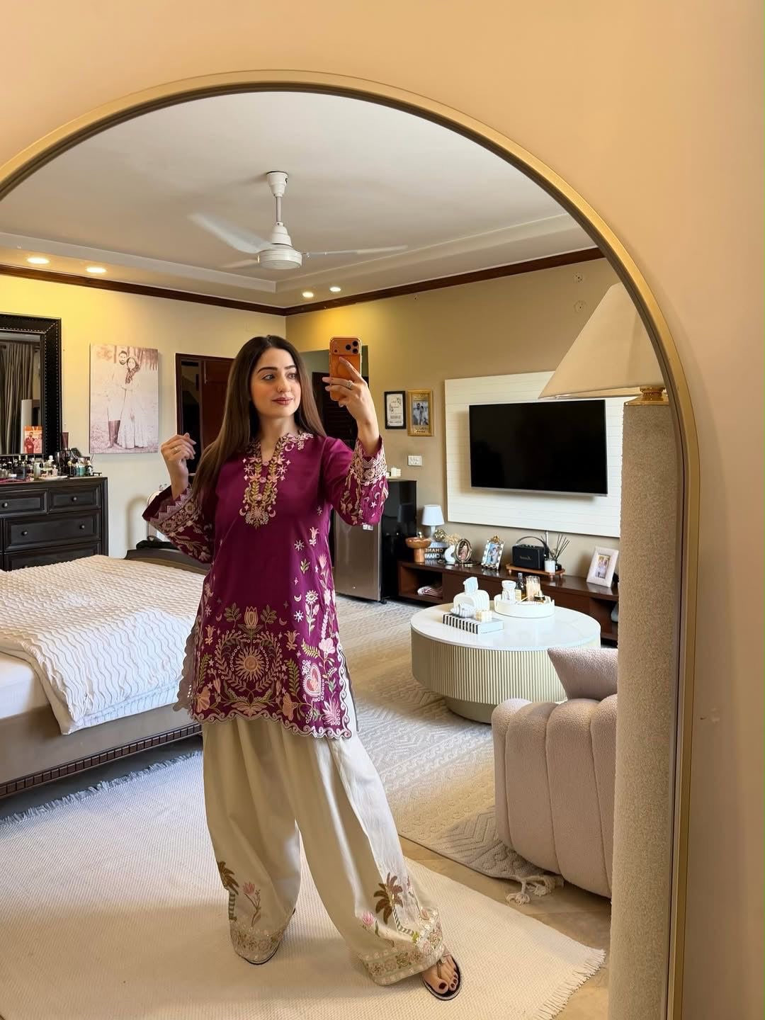 Ruhani Bloom Kurta Set