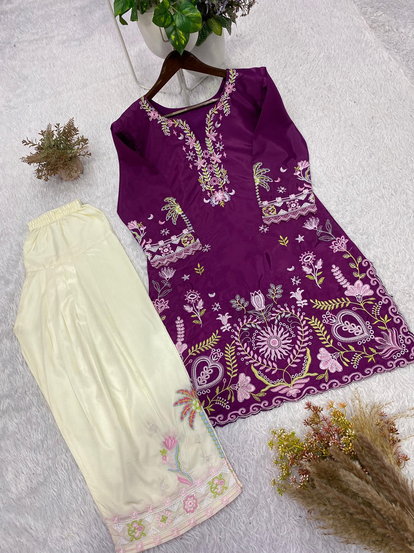 Ruhani Bloom Kurta Set